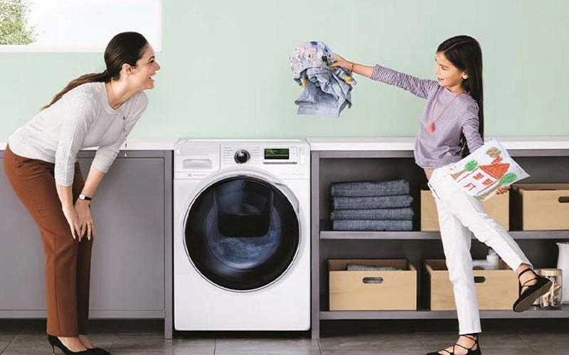 از تراز بودن ماشین لباسشویی مطمئن شوید