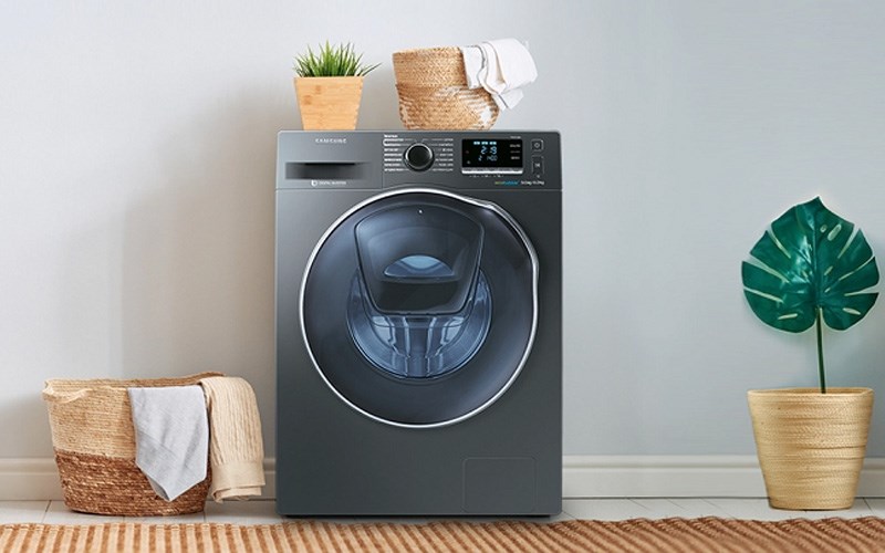از قرار دادن اجسام سنگین بر روی ماشین لباسشویی خودداری کنید